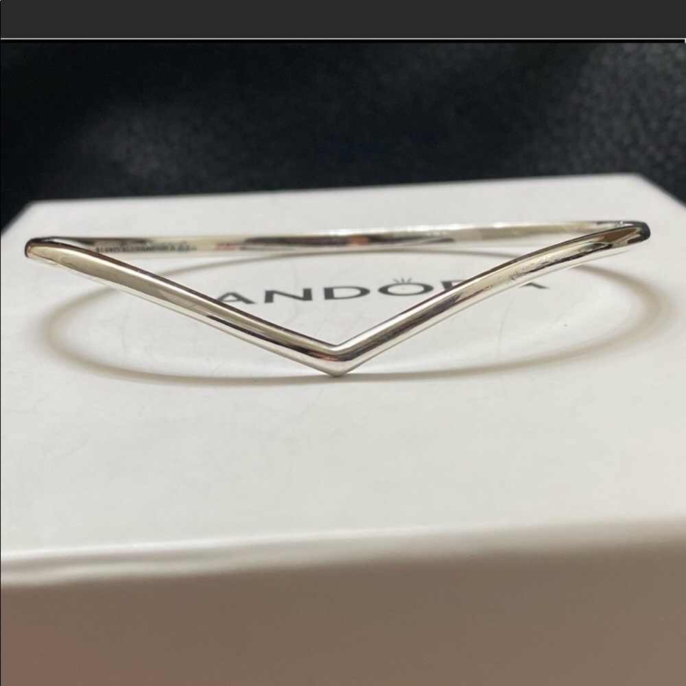 SOLD. Pandora Wishbone bangle in size 2 Medium
